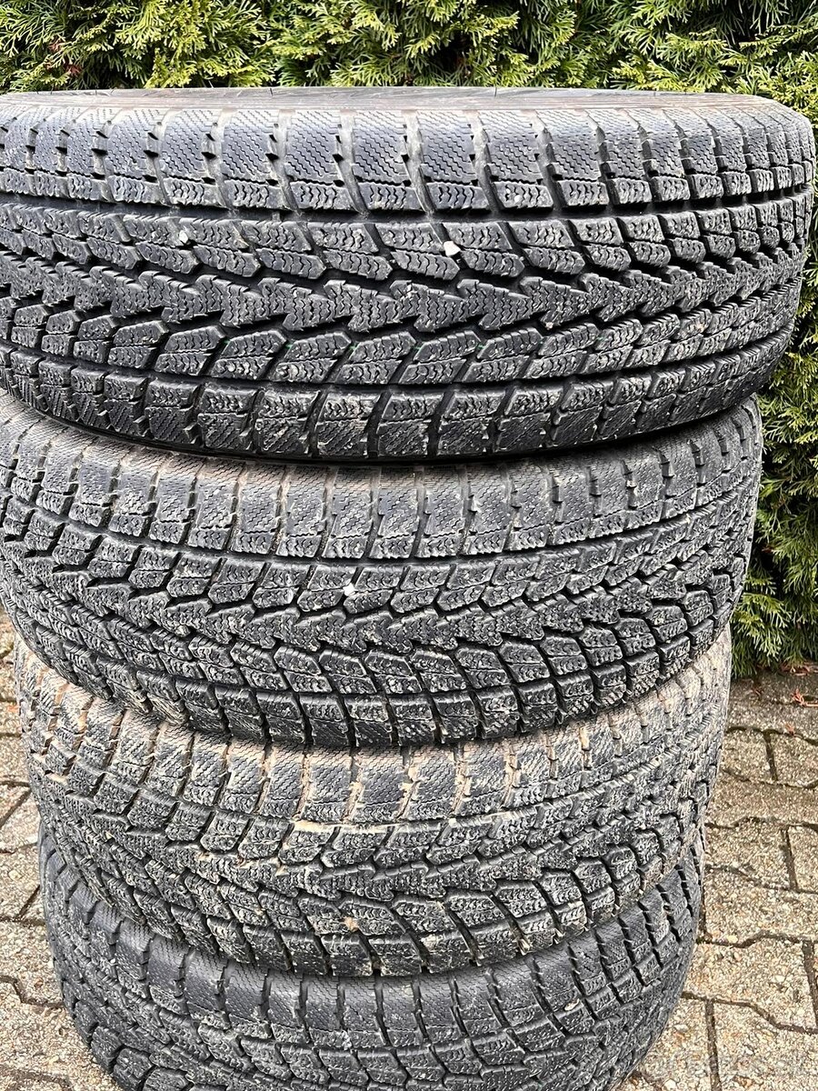 235/70r16