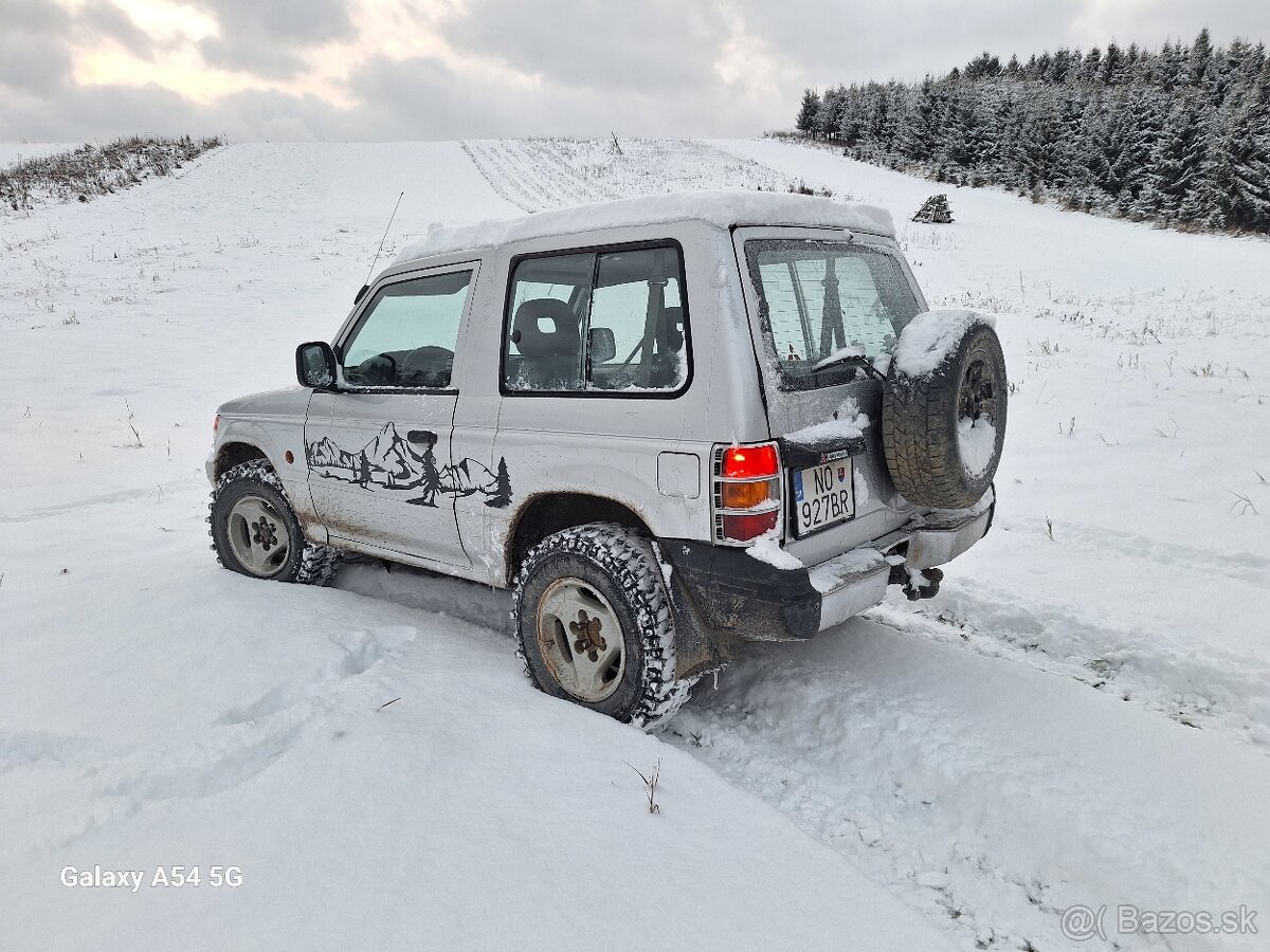 Mitsubishi pajero 2,5 td