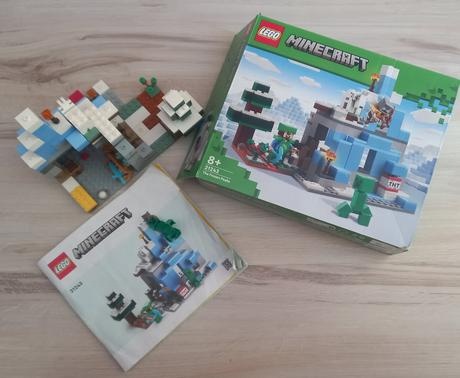 Lego minecraft 21243