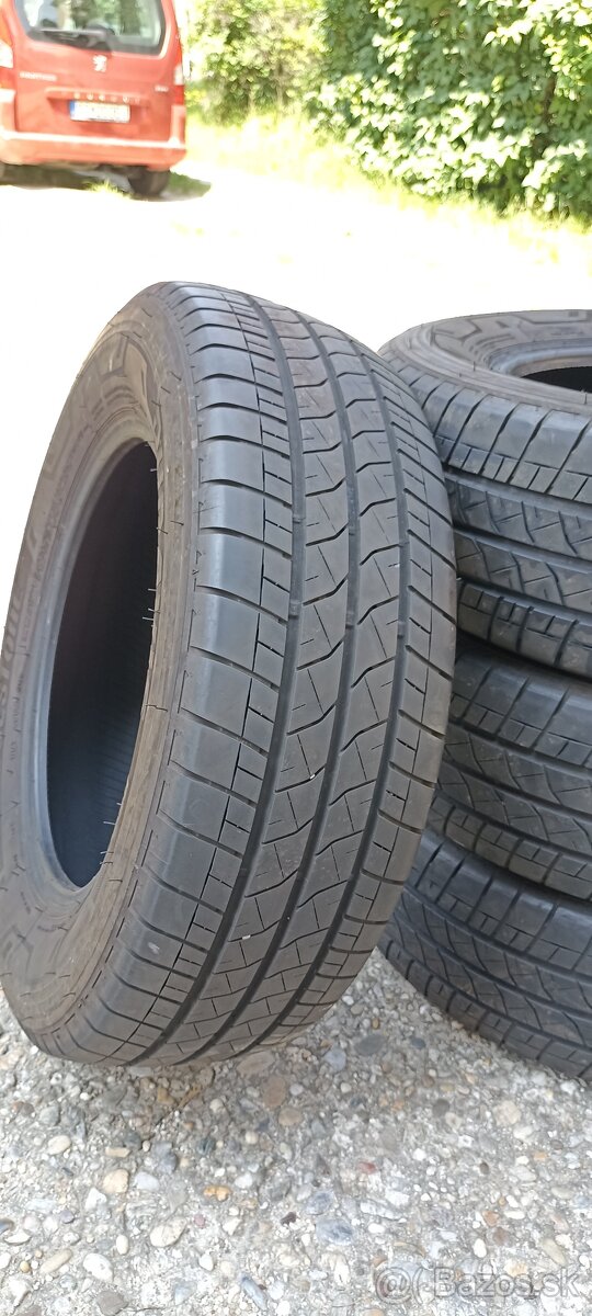 Predám letné pneumatiky BRIDGESTONE 215/65/16 "C"