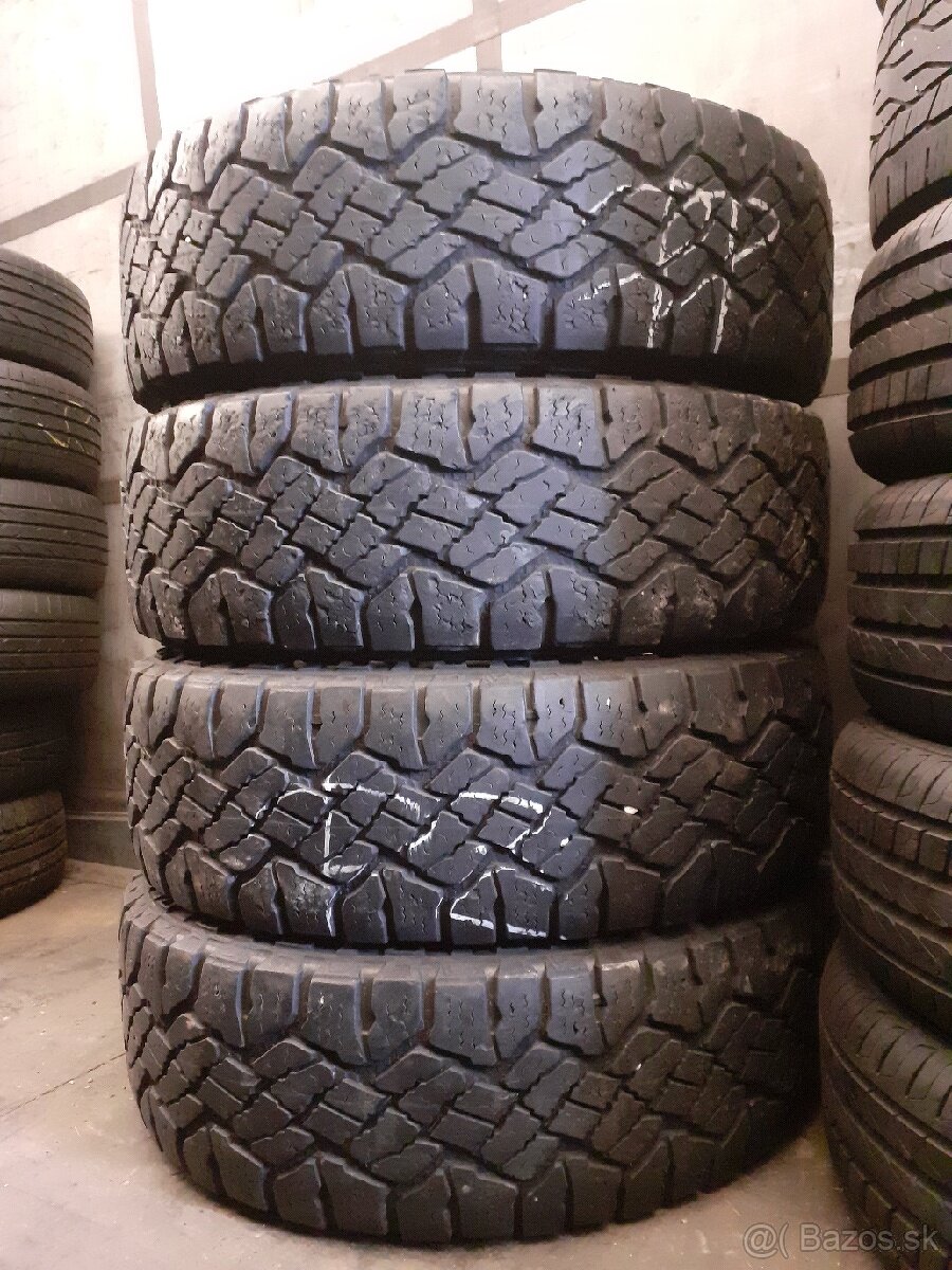 255/70R18 Wrangler AT 2020