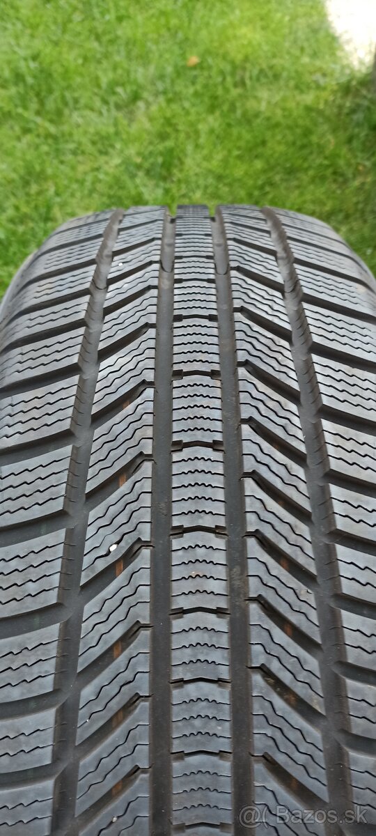 2x Zimne continental 215/55 r17