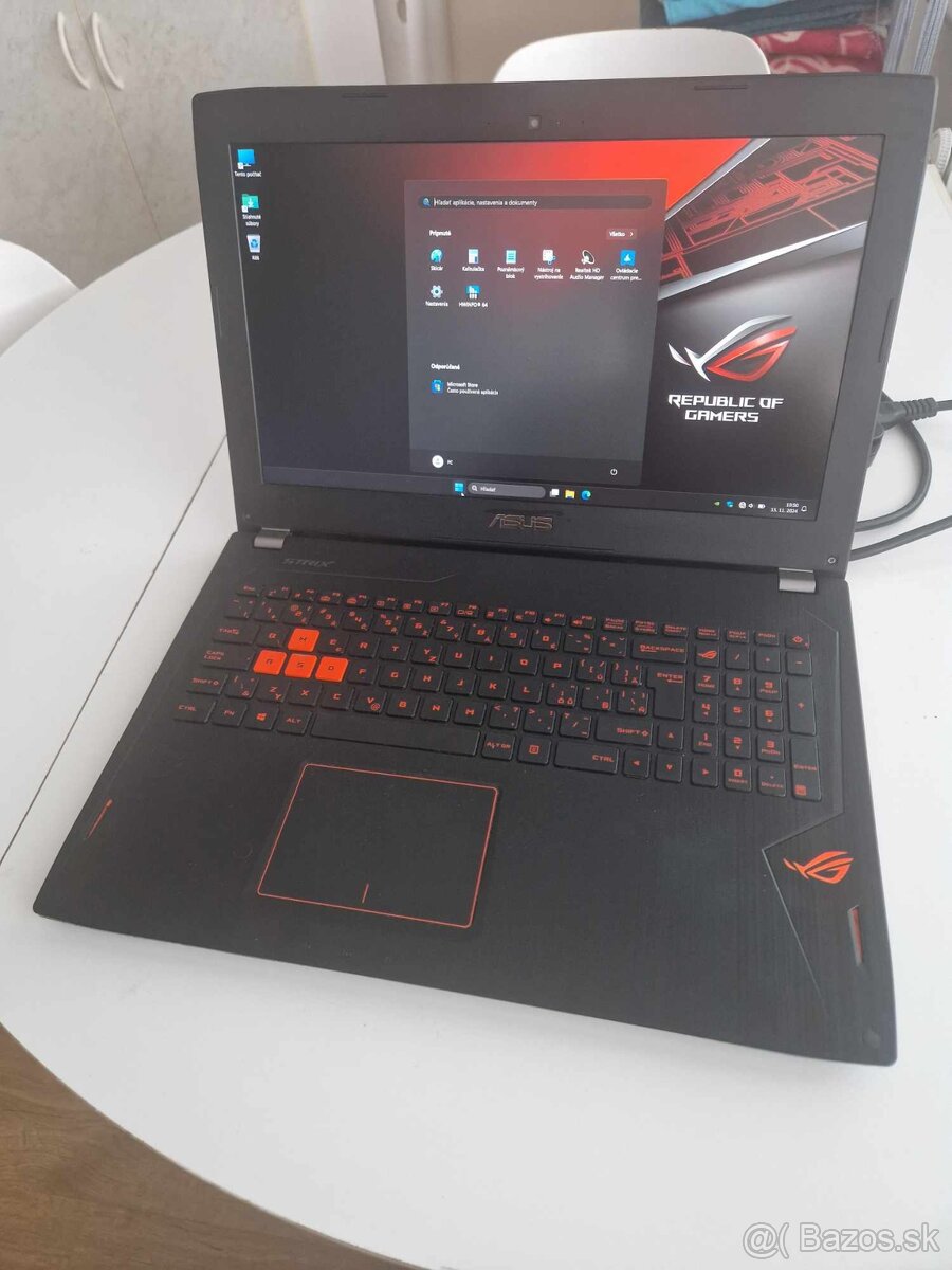 Predám Starší Herný notebook Asus Rog Strix GL502