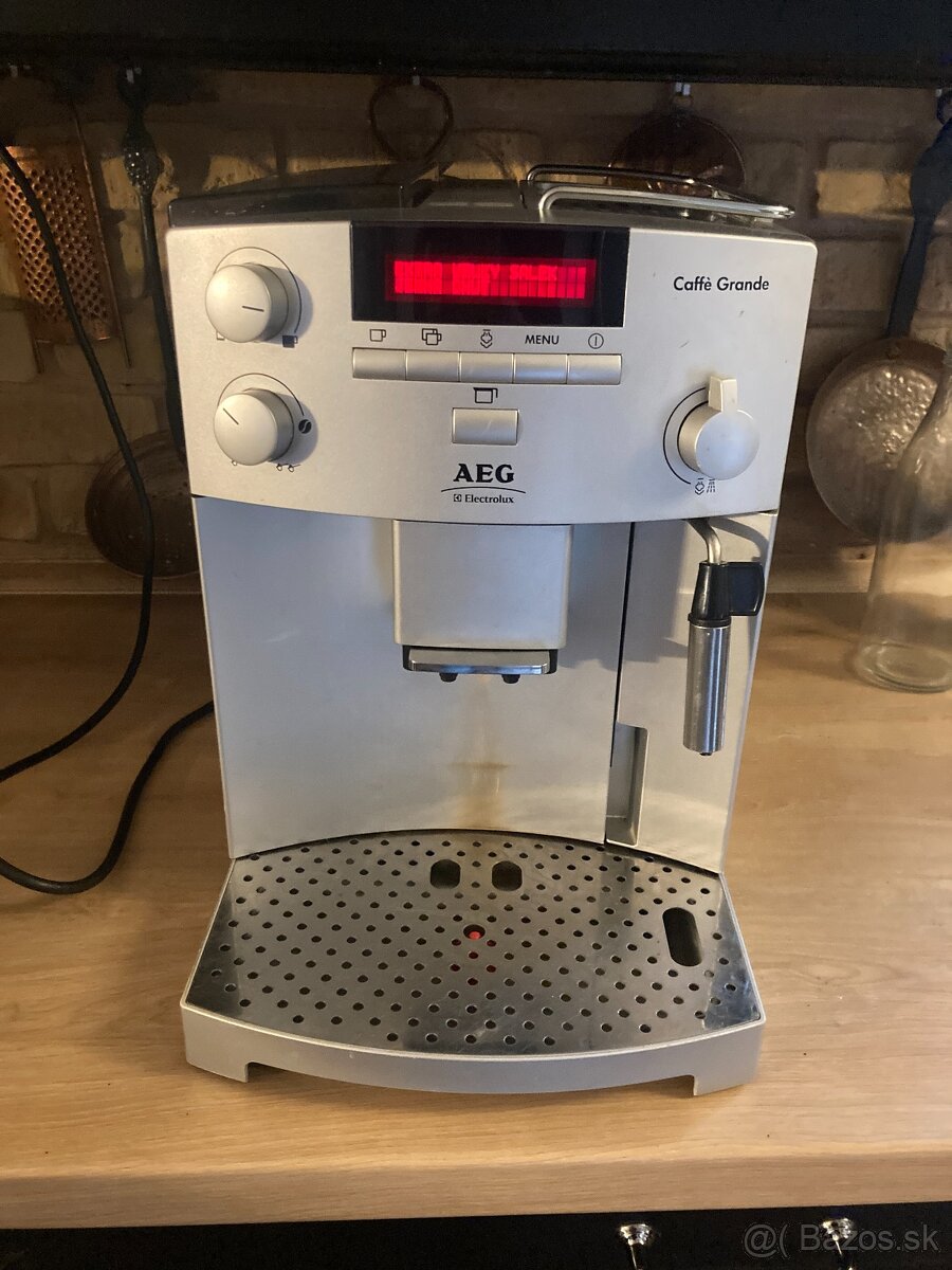 AEG cafe grande automaticky kavovar