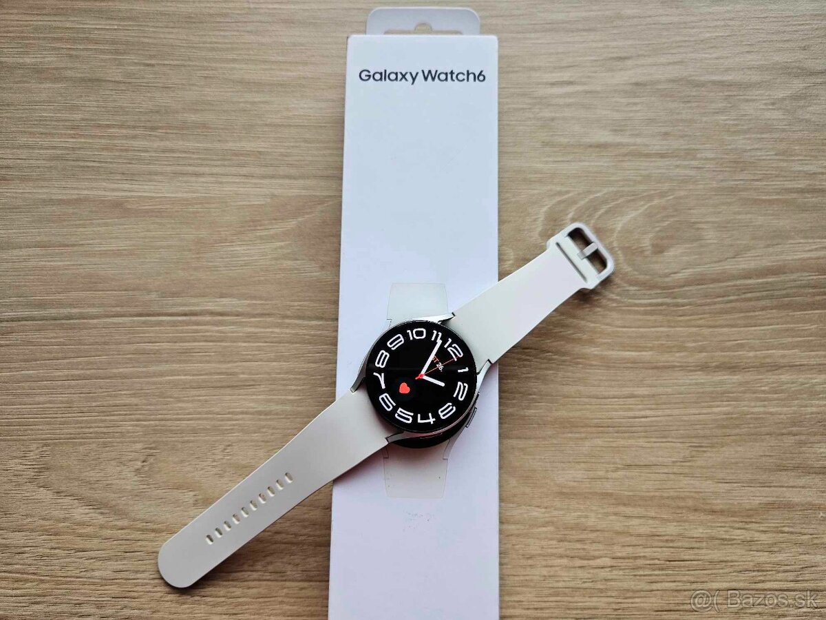 Samsung Galaxy Watch 6 40mm,wifi,gps,top stav,zaruka