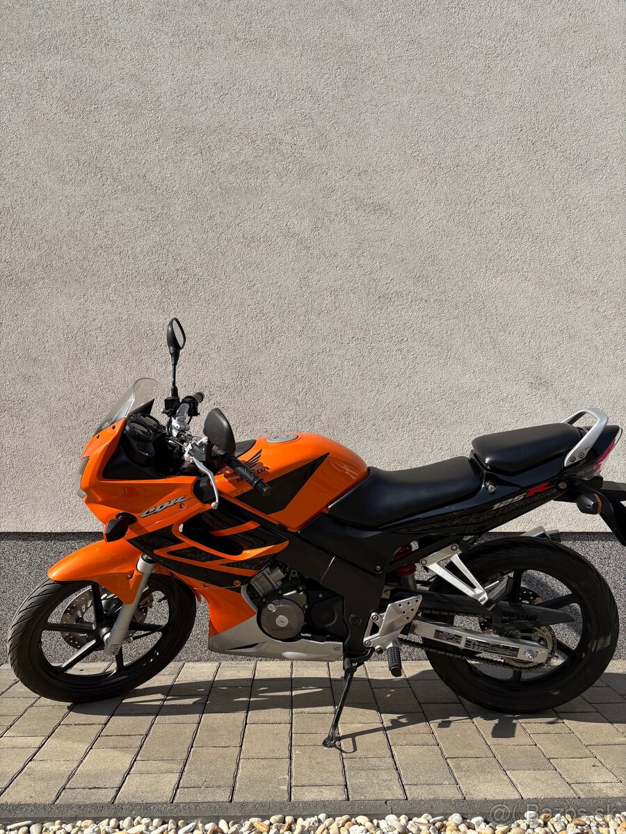 HONDA CBR125R 2006