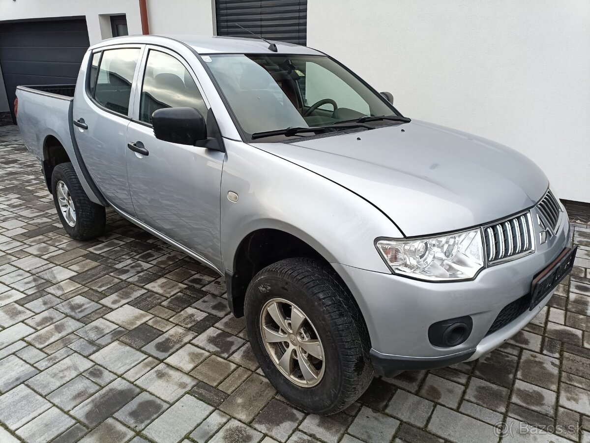 MITSUBISHI L200 2.5DI-D 100KW - PREDAJ AJ NA SPLÁTKY