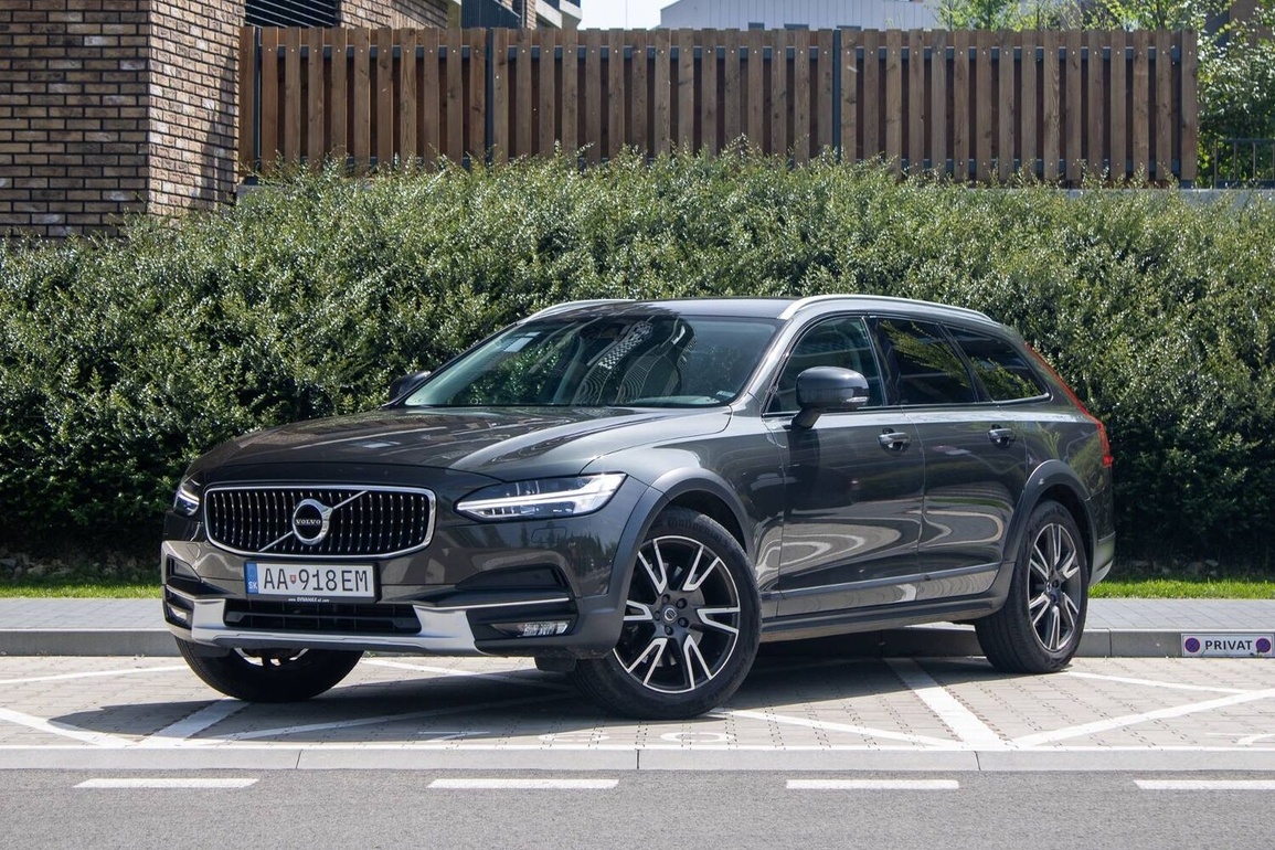 Volvo V90 CC D5 2.0L Cross Country AWD A/T