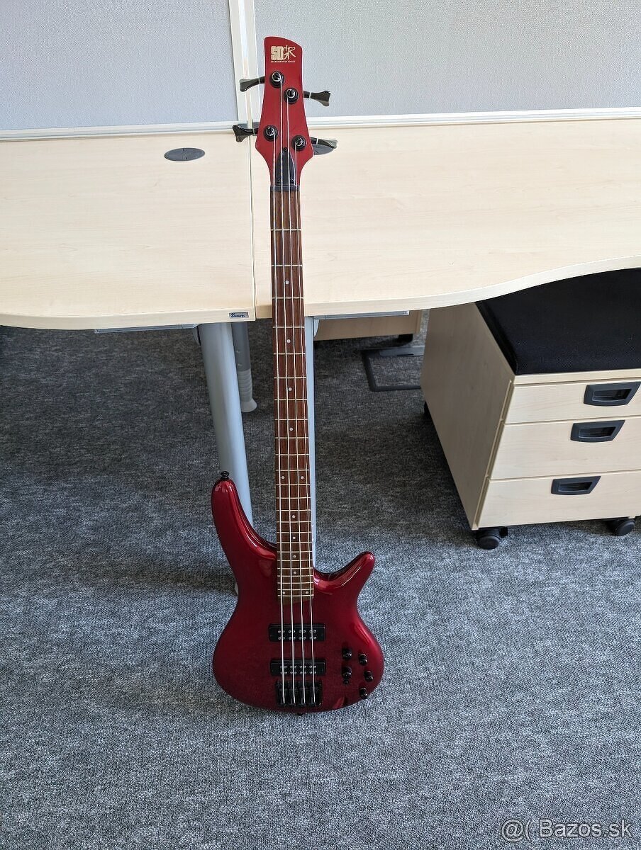 Ibanez SR300EB Candy red