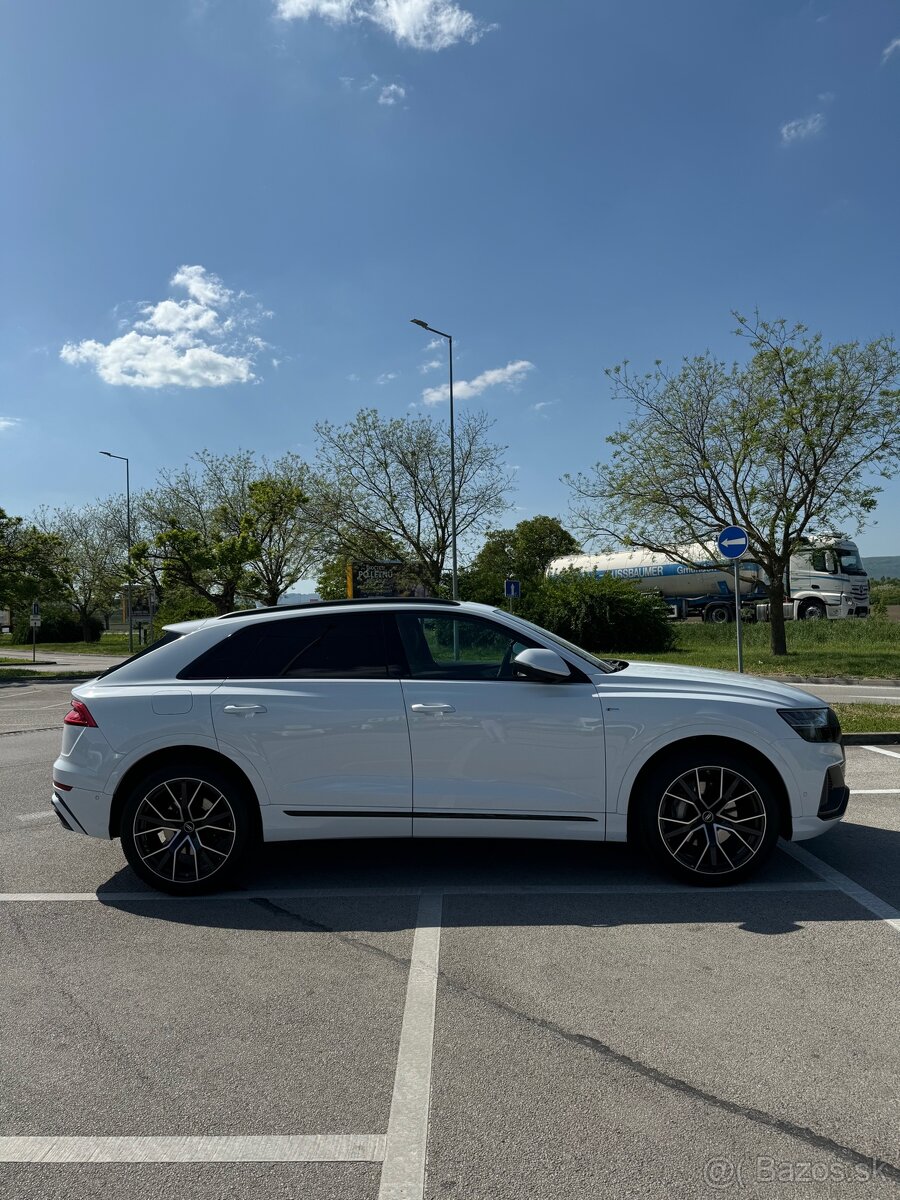 Audi q8 55 tfsi 2022