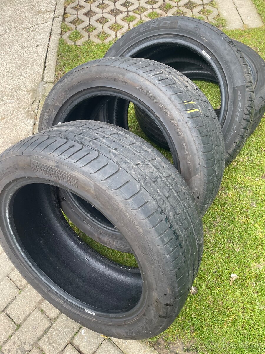 255/45/r19 Pirelli