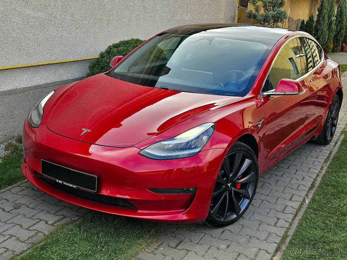 TESLA MODEL 3 PERFORMANCE RED WIRE, LONG RANGE, DUAL MOTOR,