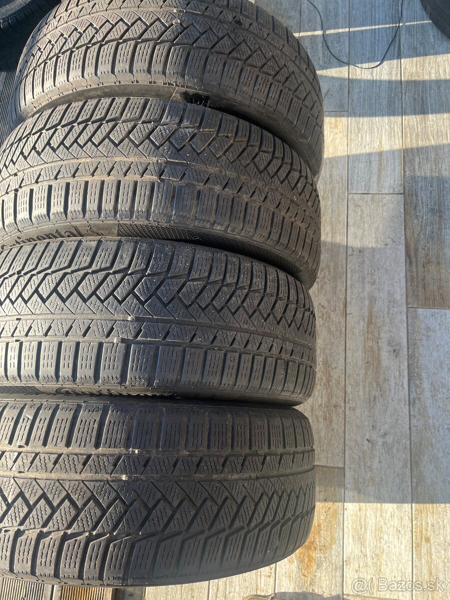 Zimne pneu 215/55 R17 Continental