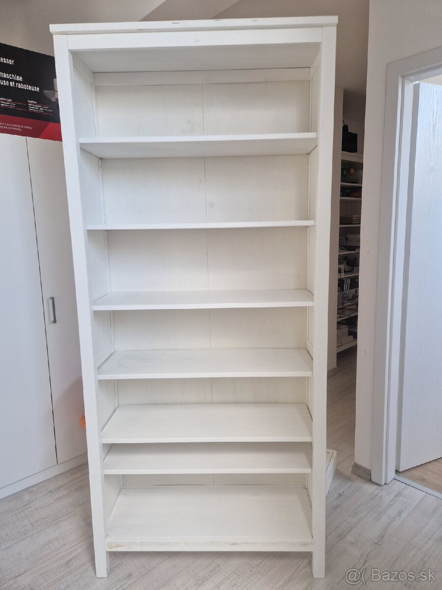 Ikea hemnes kniznica/polica