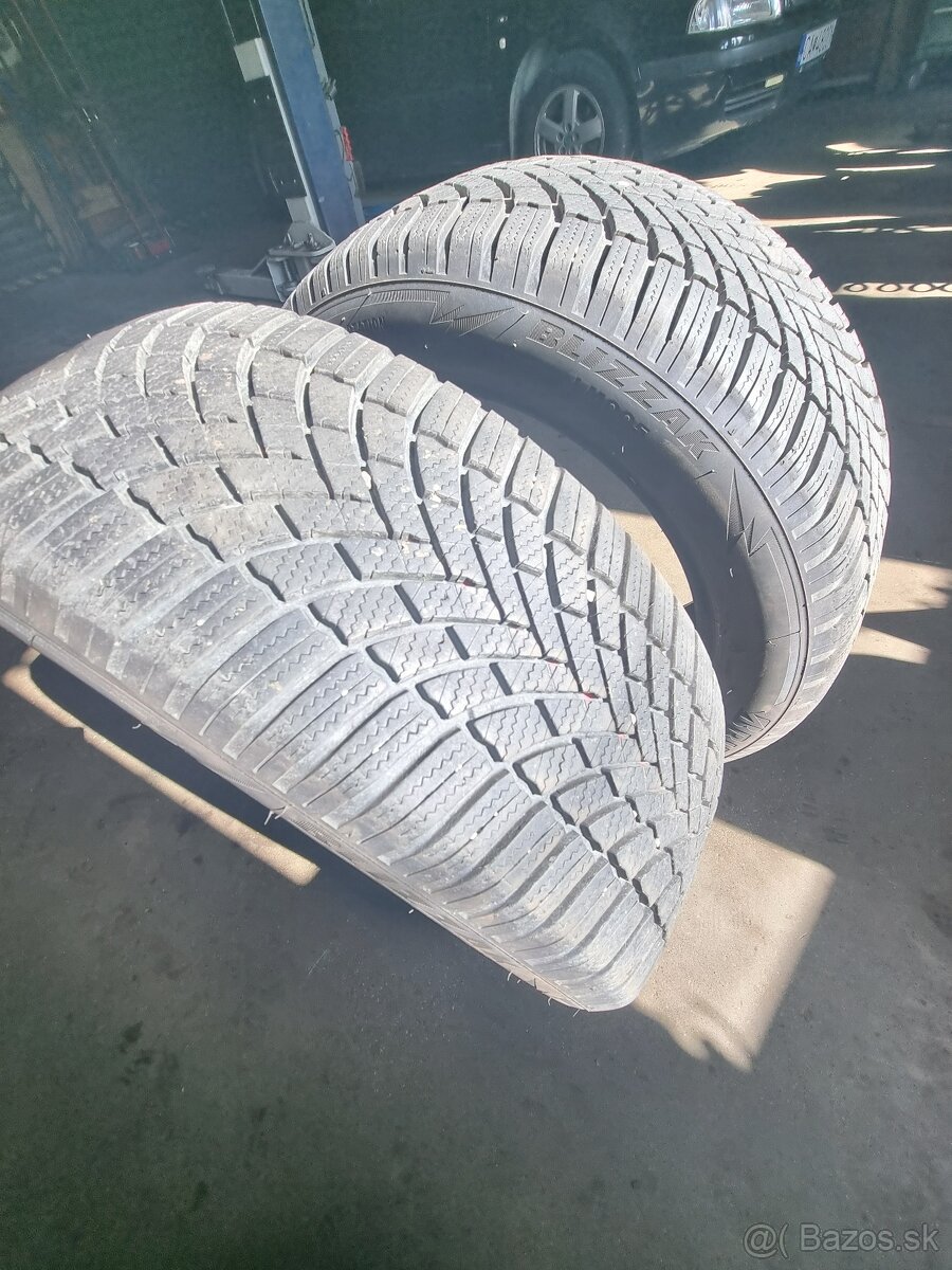 Predám dve zimné pneumatiky bridgestone blizzak lm005