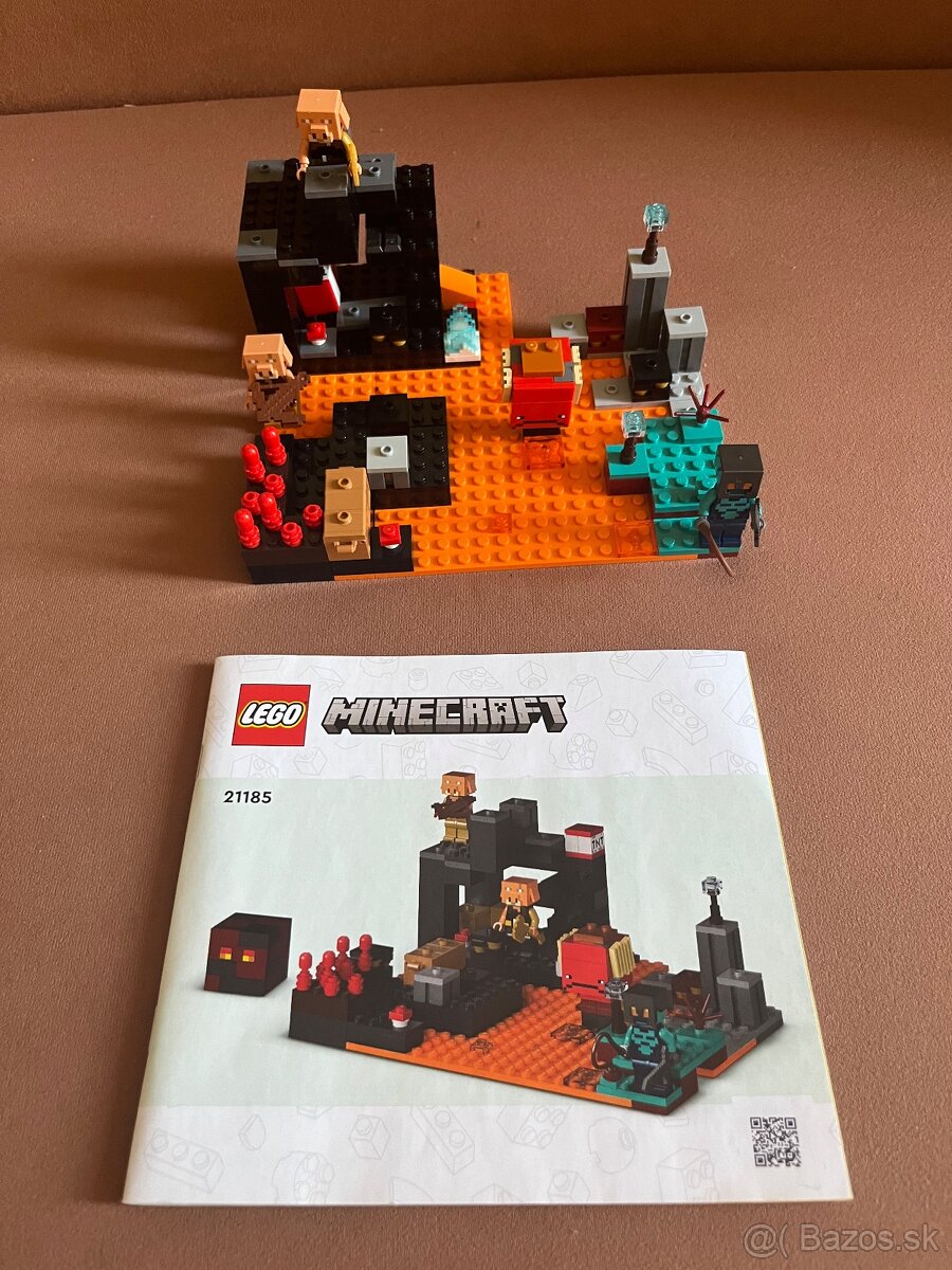 Lego Minecraft 21185