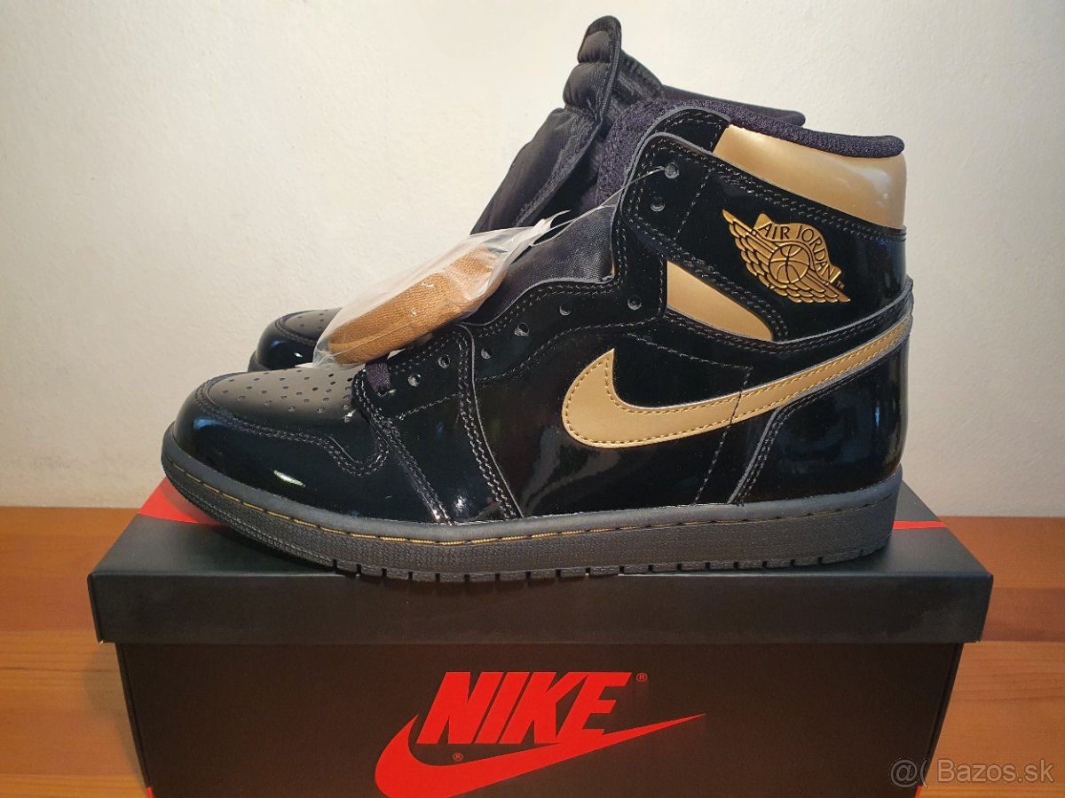 Jordan 1 Retro High Black Metallic Gold