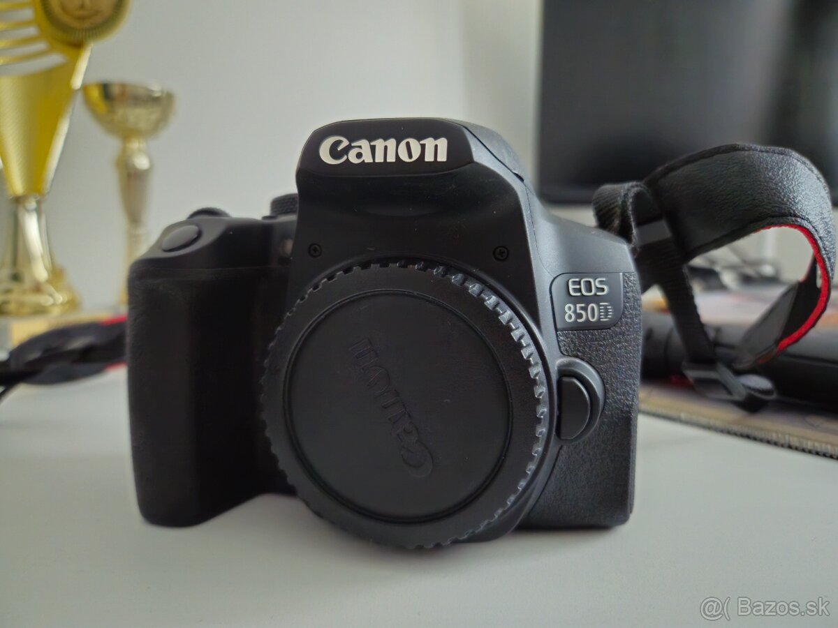 CANON 850D