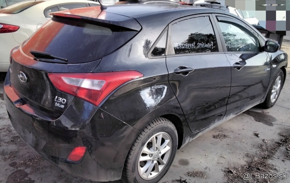 Hyundai i30 1.6 CRDI 2012 predám TRYSKY 0445110320, D4FB