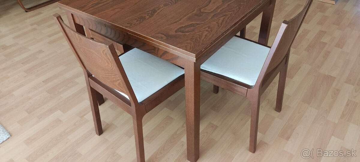 Rozkladací stôl + 4 stoličky IKEA,