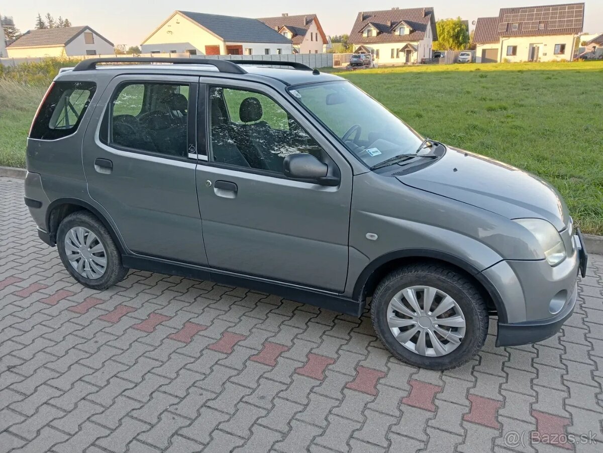 Suzuki Ignis 1.3 diesel 51kw rok 2005 šedá metalíza