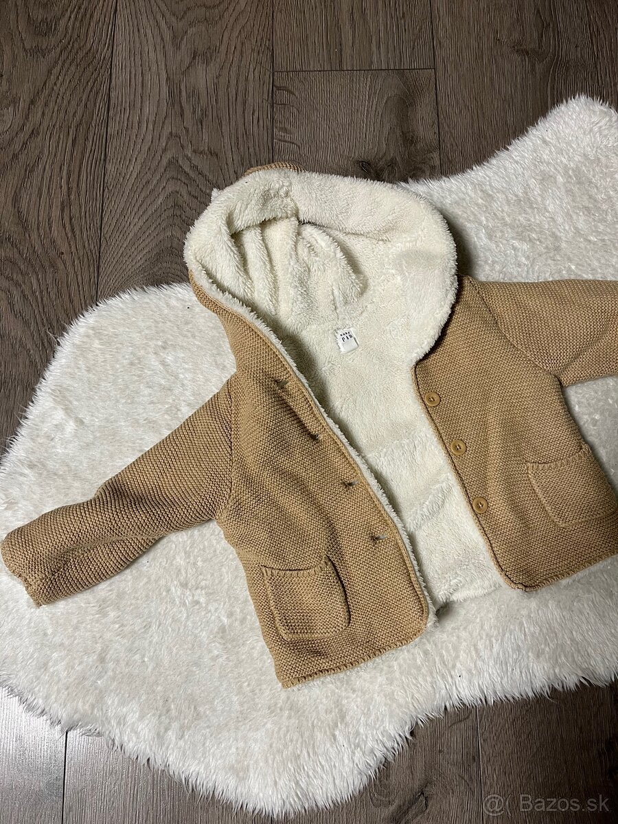 Gap svetrik 18-24 m