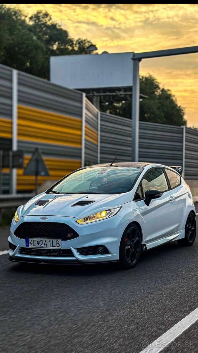 FORD FIESTA ST