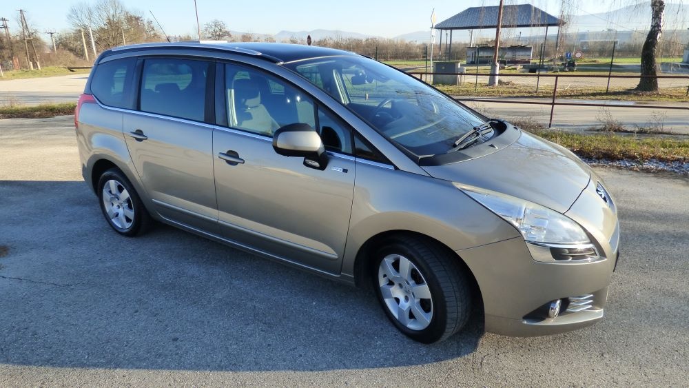 Predám Peugeot 5008 1.6 HDi , Mpv 84kw Manuál