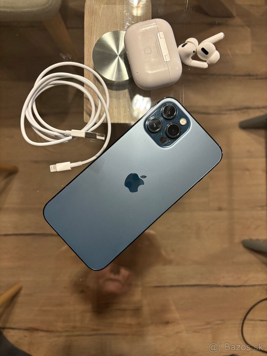 iPhone Pro Max 12 256GB blue with AirPod