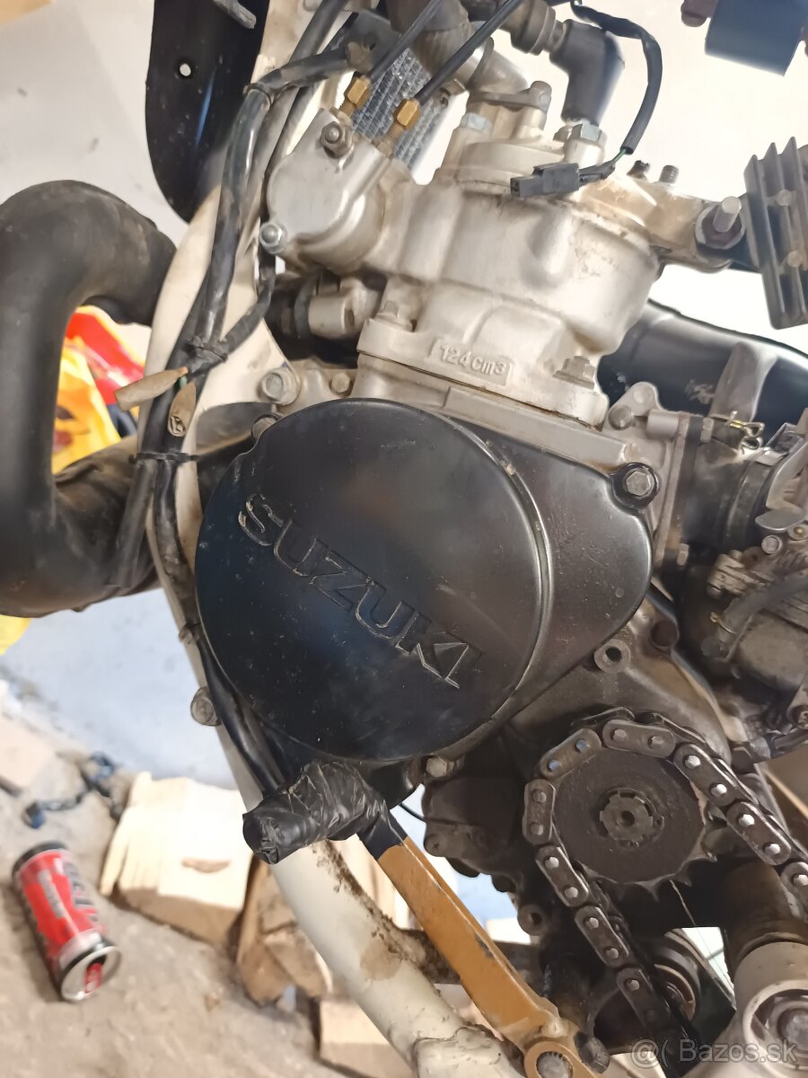 Motor Suzuki ts125