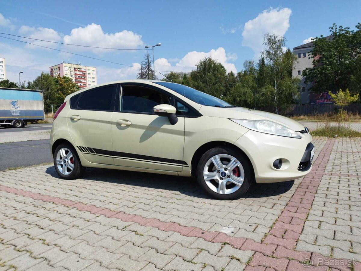 FORD FIESTA