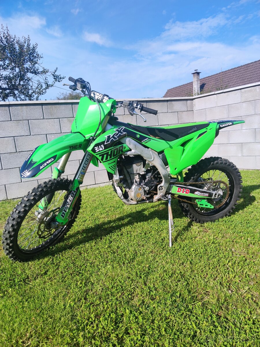 Predám alebo vymením Kawasaki kx 250 x r. v. 2022