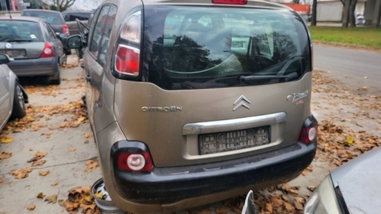 Rozpredam Citroen C3 Picasso 1.4 8FS