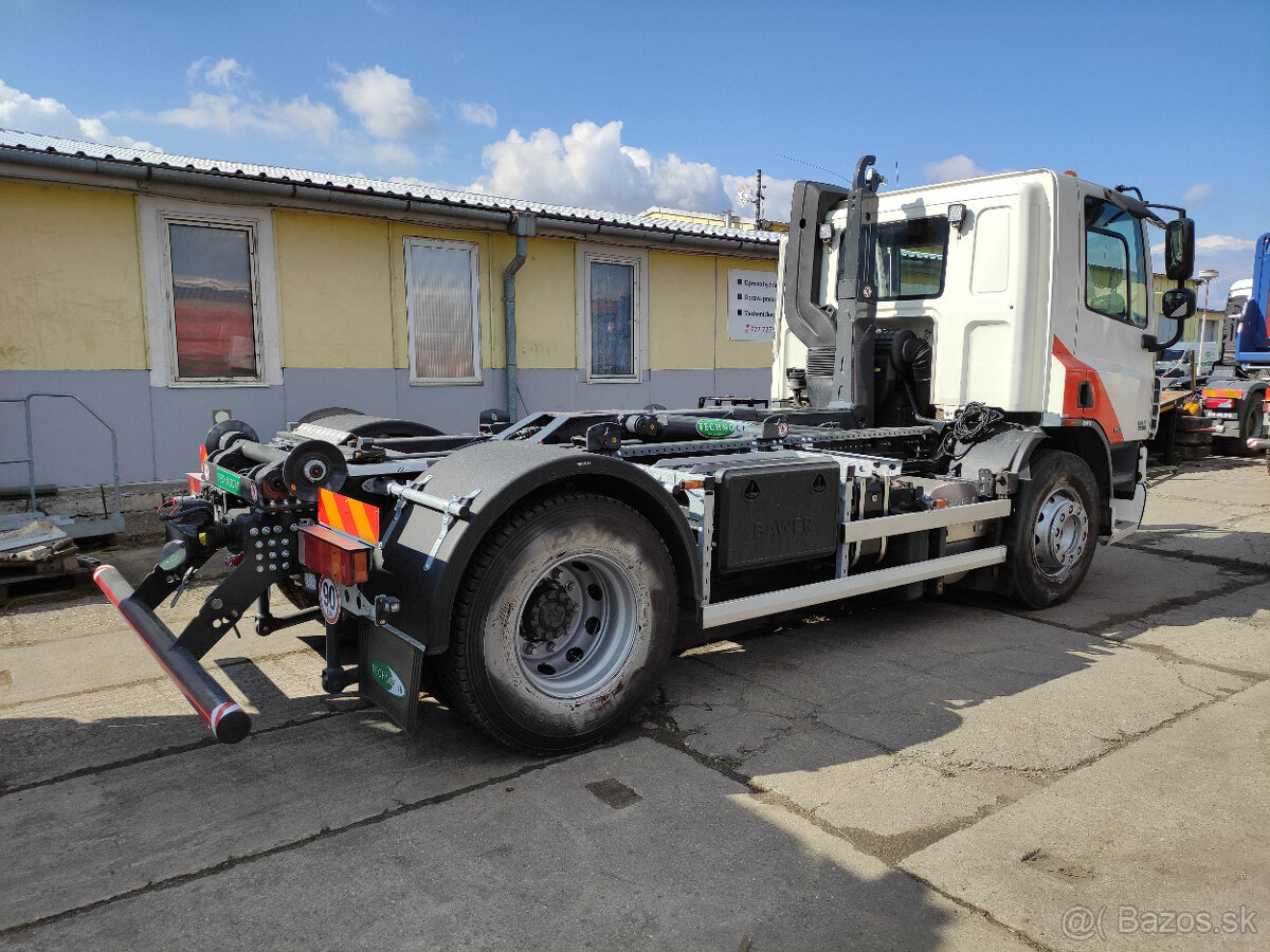 DAF CF 75.250 hákový naťahovák kontajnerů TECHNOCAR 12t