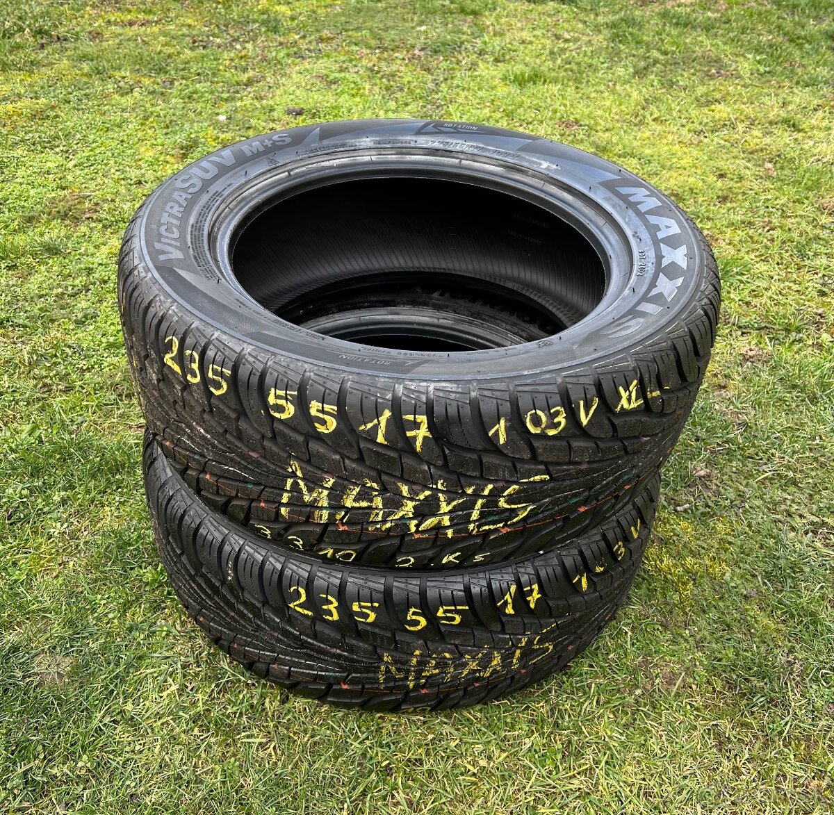 235/55 r17 zimné MAXXIS 103V