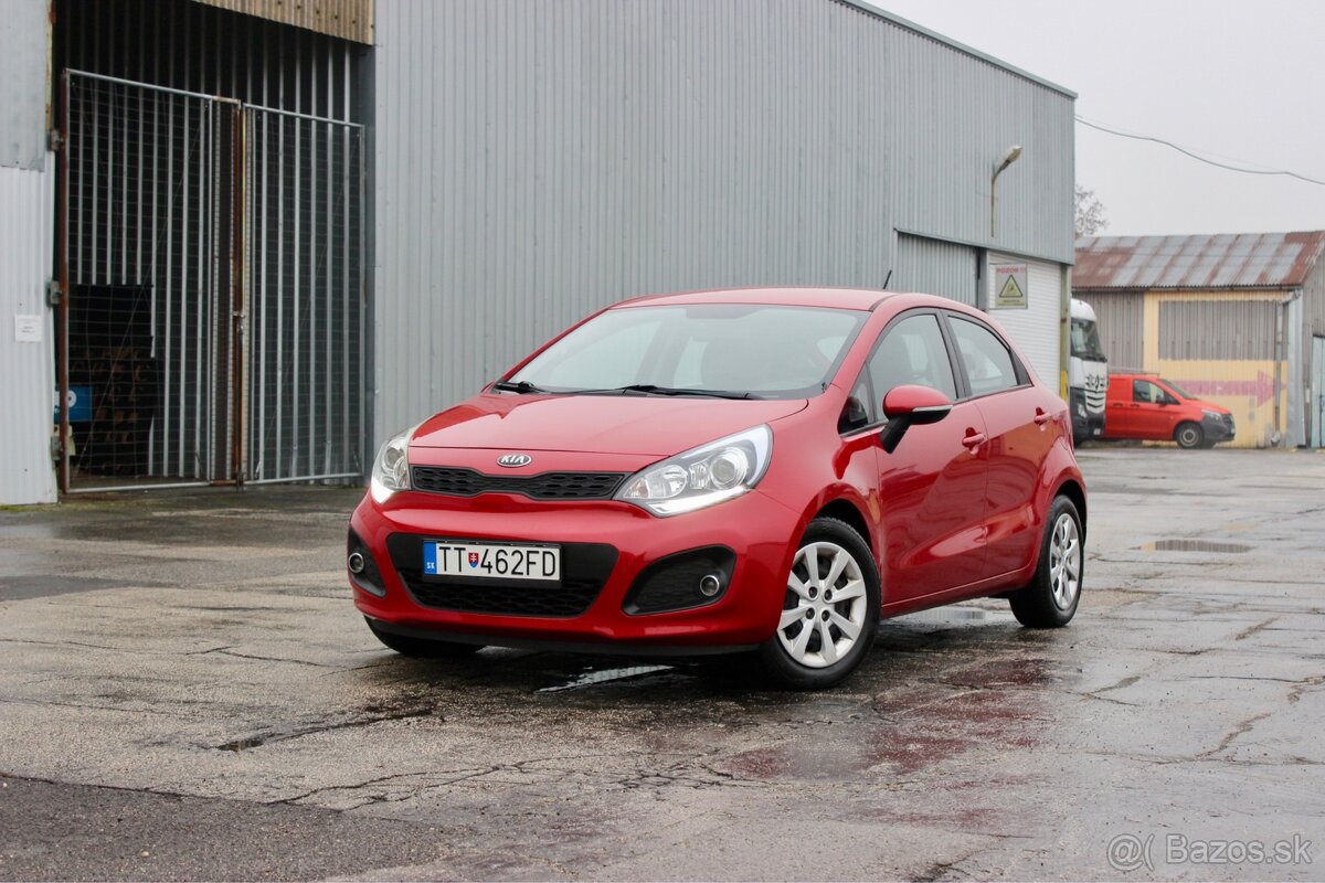 KIA Rio - 1.4 Benzín - automat - 44 tis km - 5 dv.