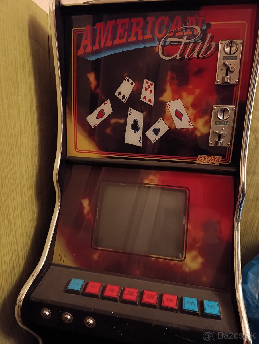 Hraci automat videohra poker retro