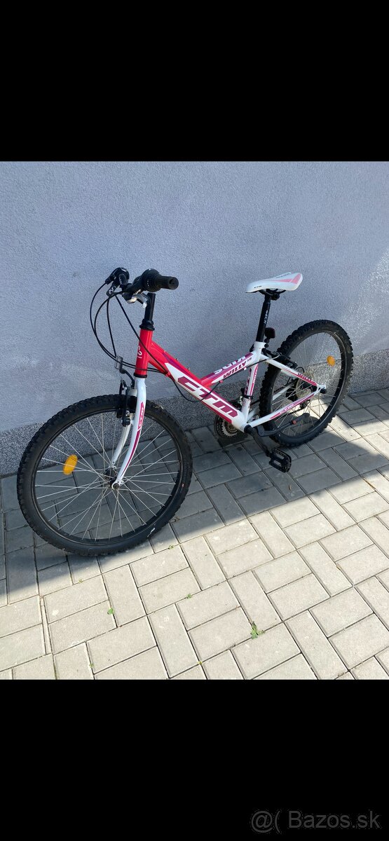 Dievčenský bicykel