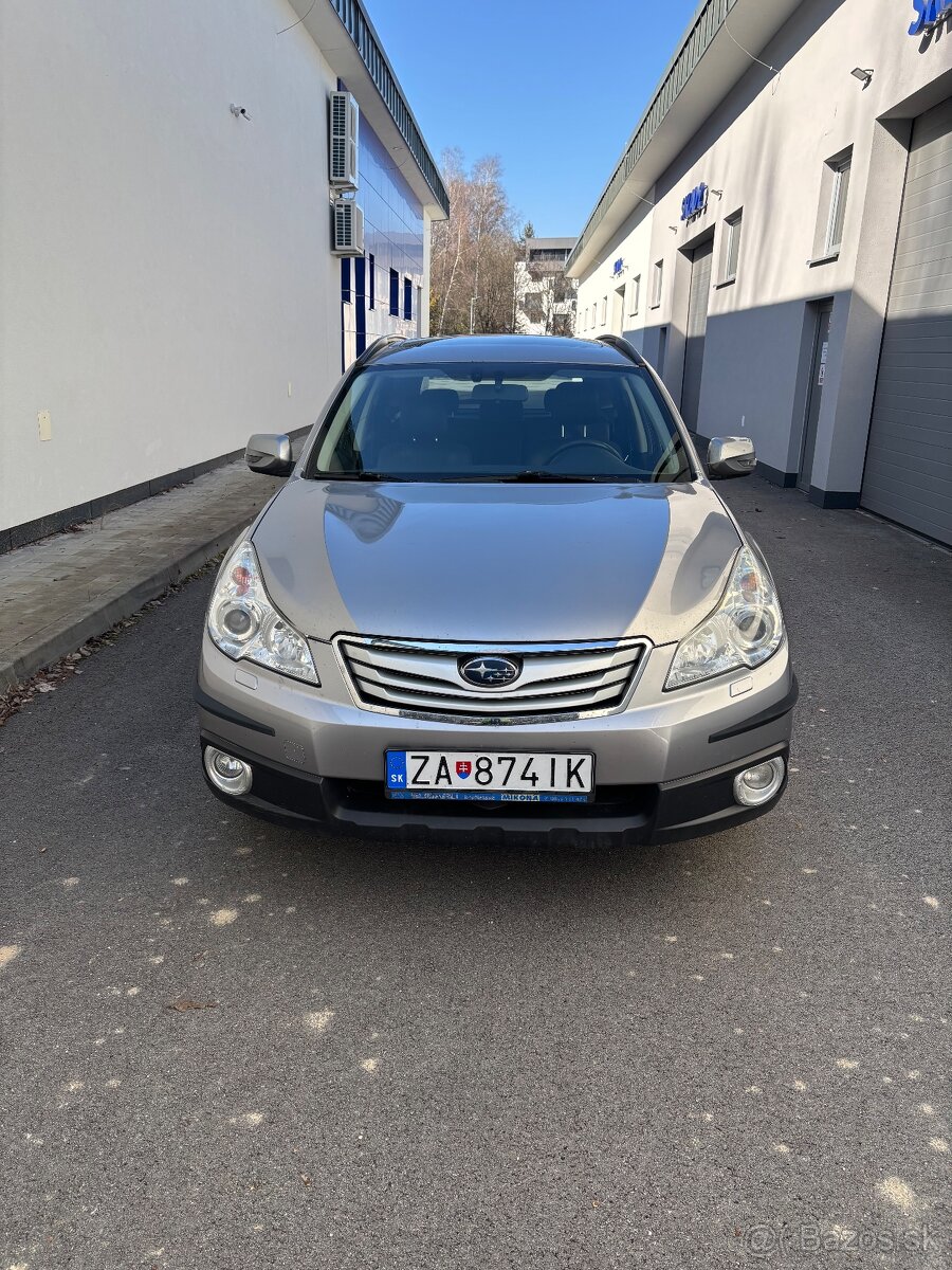 Subaru Outback 3,6 R