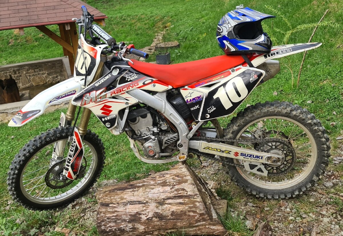 Suzuki rmz 250  k9 ma 2 mapy  vysvetlím