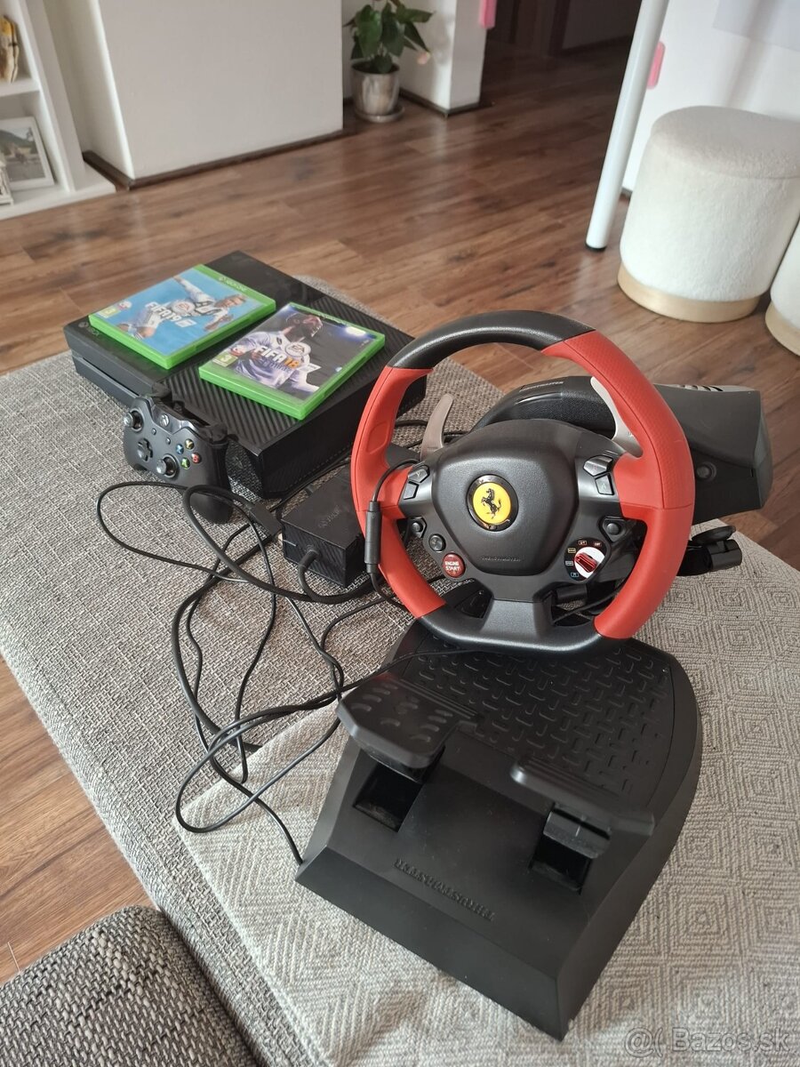 Volant thrustmaster aj pedale