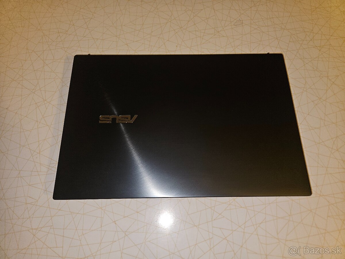 Predám laptop Asus Zenbook 13 UX325EA