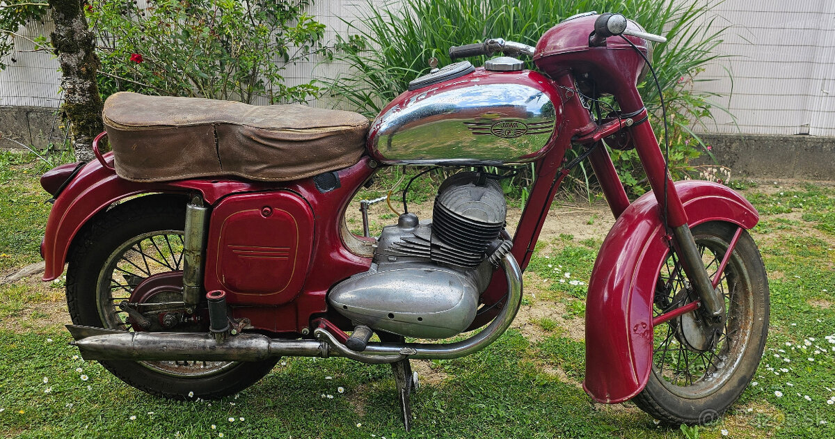 Jawa 350/354 1955, prva kývačka, polbubon