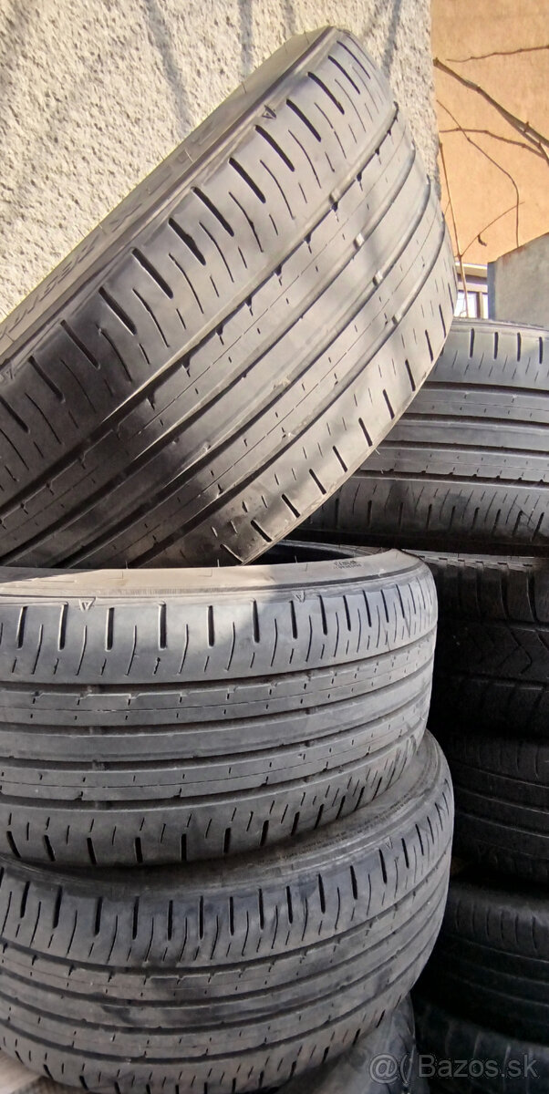 Predam jazdene letne pneu 225/40R18 Falken 92W