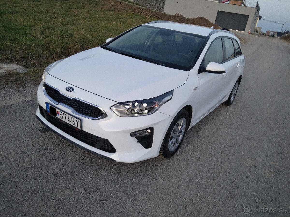 KIA Cee’d Sporty Wagon 68000 km   r.v. 2021 1.6 CRDi 136k