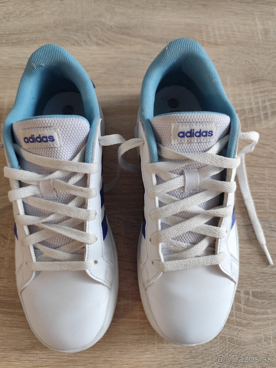 Dámske Adidas Tenisky