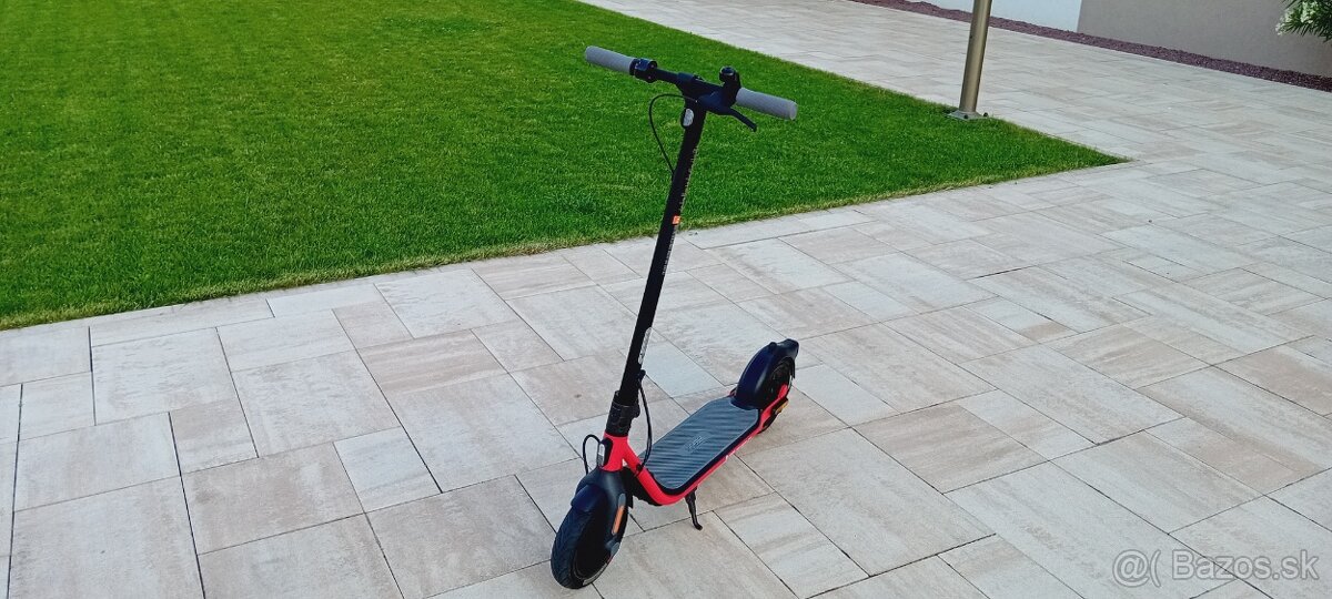 predam elektrickú kolobžku Ninebot Segway d18e