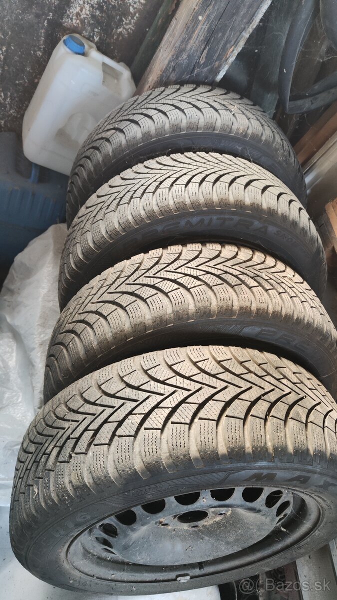 Disky plus zánovné zimné pneu Opel 205/55 R16 dot 3320