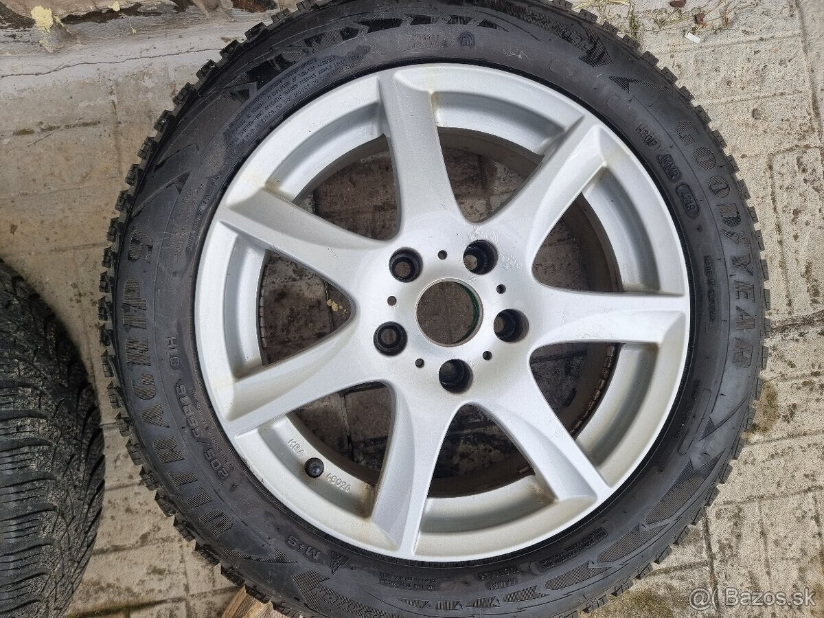 Zimne 205/55 r16 na diskoch 5x114,3