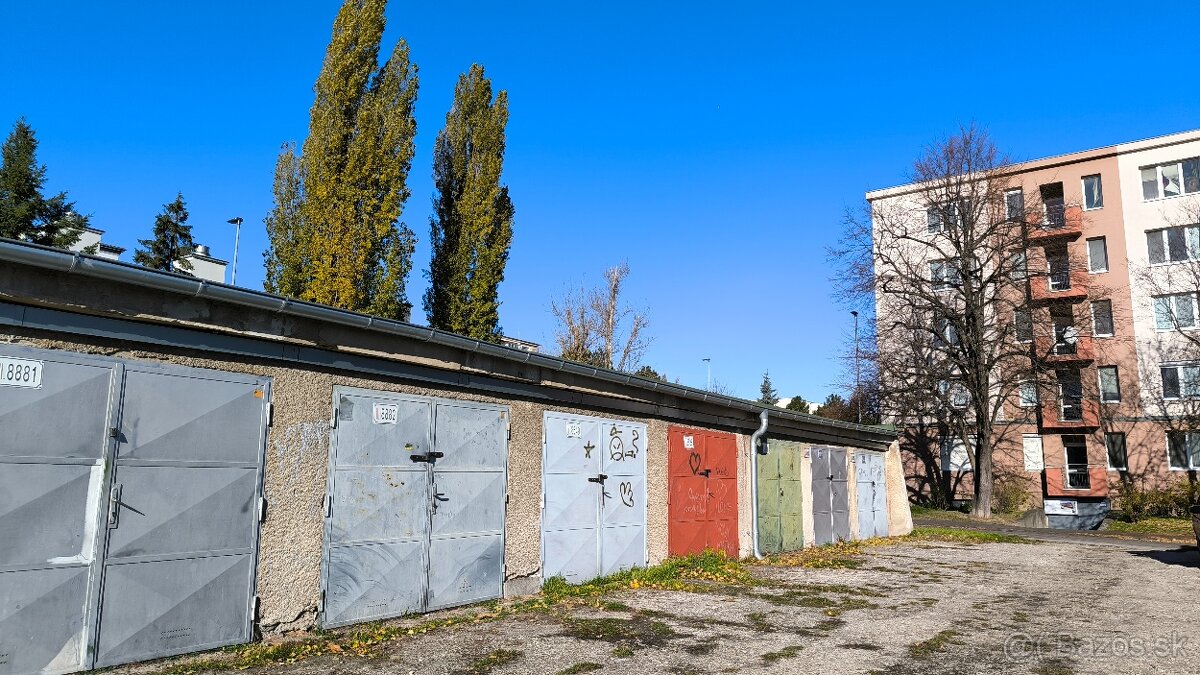 predám garáž s elektrinou, nema zádrhel v LV/v skutočnosti